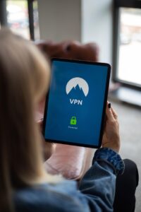 京都市で自宅のWiFiを安い料金で無制限に利用する方法は？