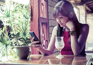 「WiFi無制限で同時接続できる台数はどれくらい？」